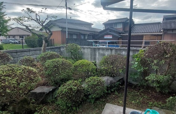 草刈り剪定のプロがお庭づくりをお手伝いいたします・草刈り剪定専門業者エコボスコ合同会社（行橋市）